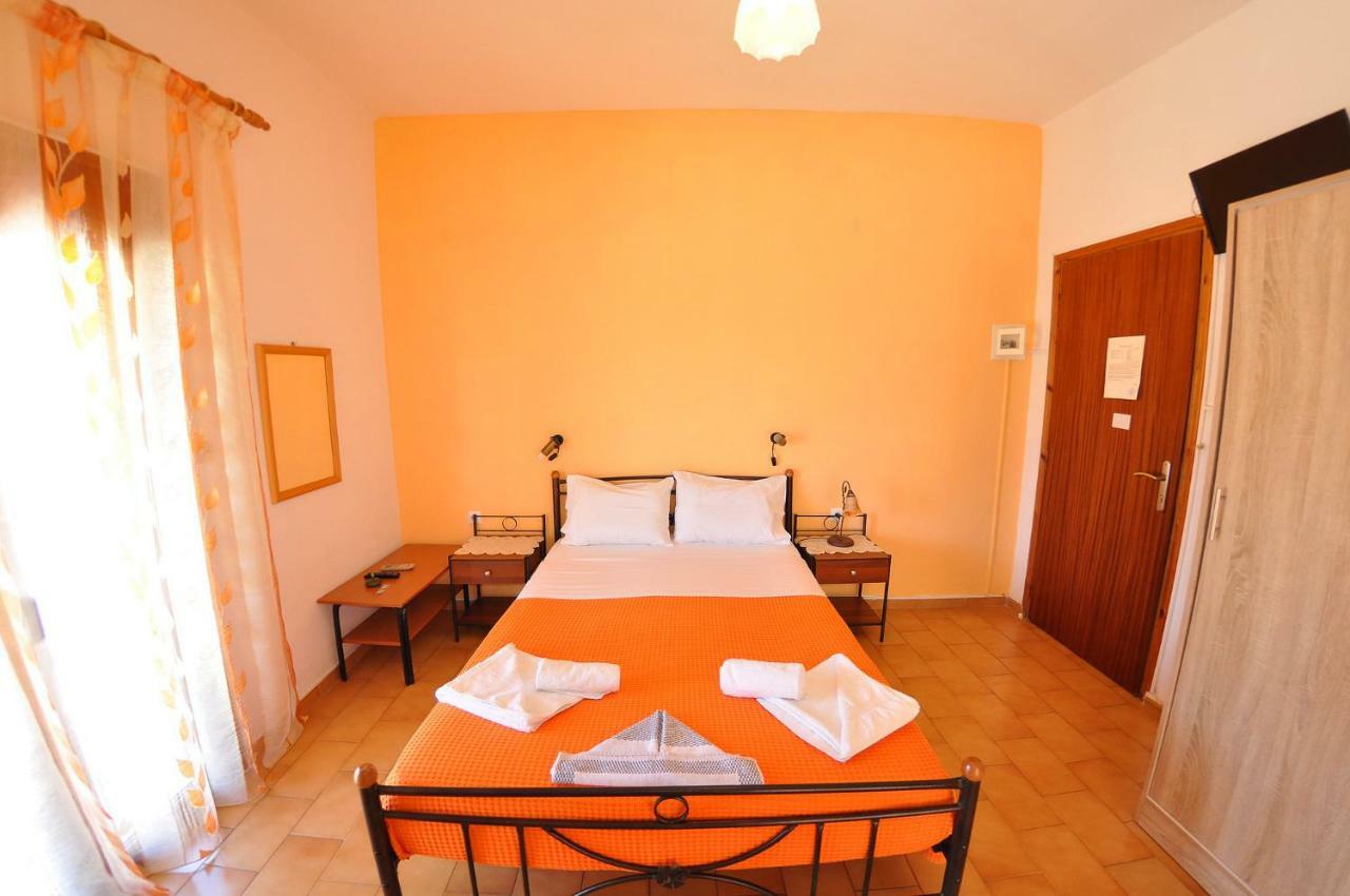 Achilleas Rooms Sívota Esterno foto