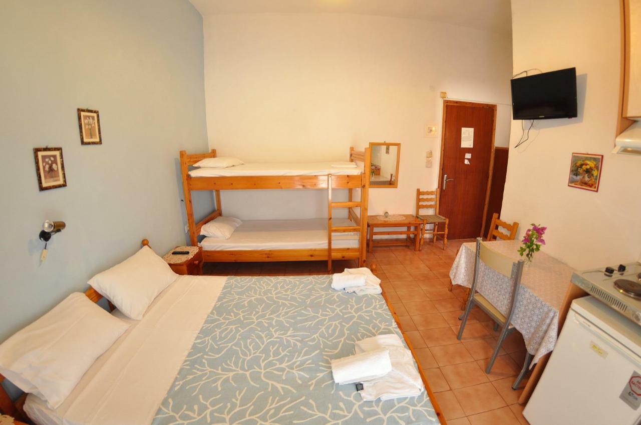 Achilleas Rooms Sívota Esterno foto